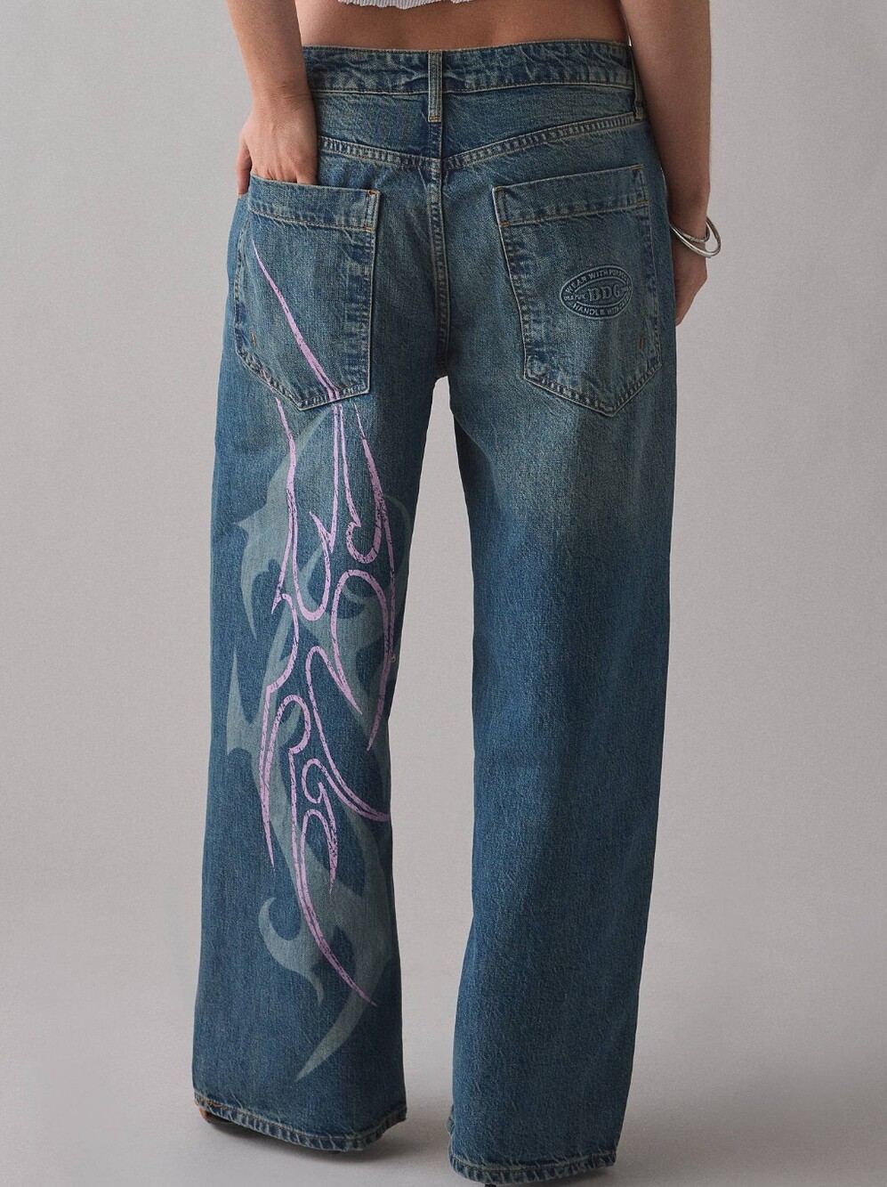 BDG Jaya Stencil Graphic Baggy Boyfriend Jeans